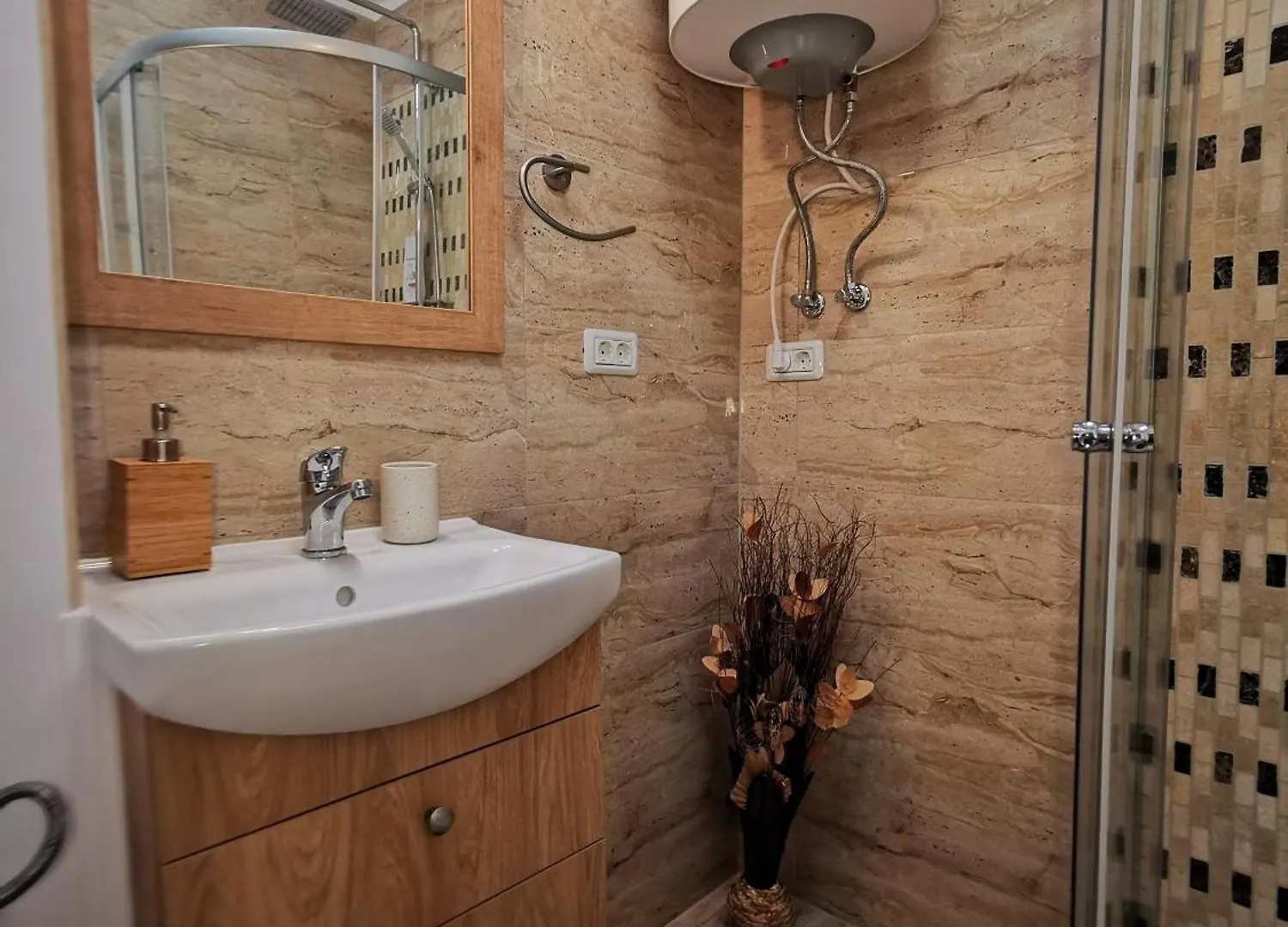 Aldira Sky Arena Nationala Apartment Bucharest